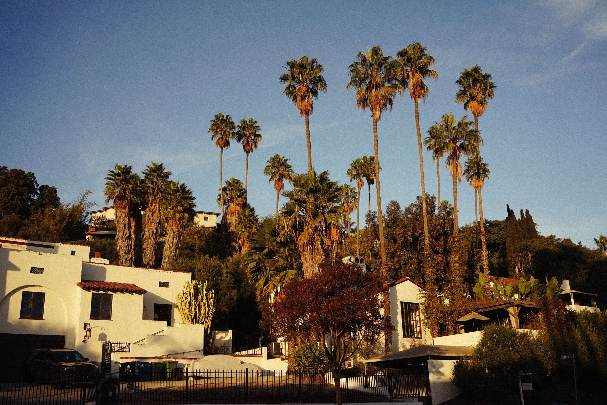 5 Budget-Friendly Curb Appeal Upgrades for California Sellers